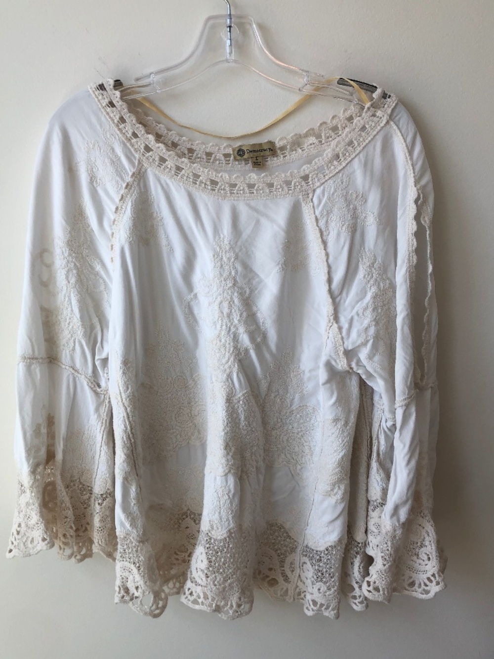 Democracy - Winter White & Beige - Size Large - Cotton and Lace - Slit Sleeves